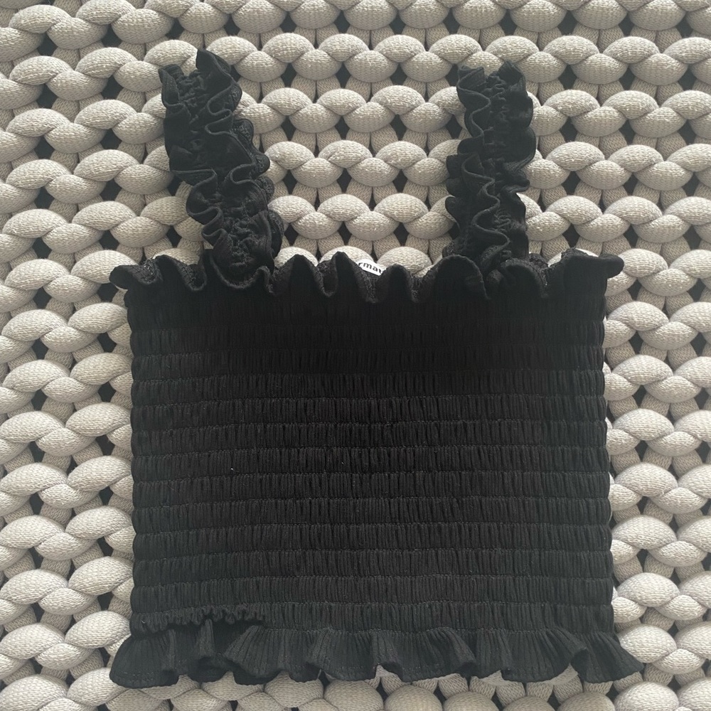 REFORMATION BLACK CROP TOP SIZE MEDIUM